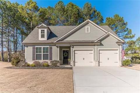 18 Candler Park Dr, Winder, GA 30680