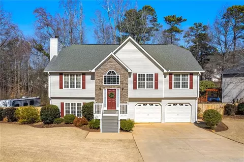 1045 Queensbury Run, Acworth, GA 30102