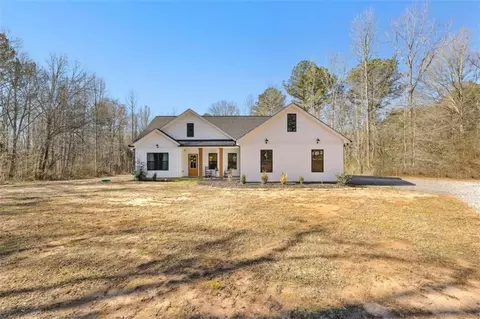 2415 Jonathans Roost Rd, Williamson, GA 30292