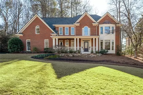 3981 Glenhurst Dr SE, Smyrna, GA 30080