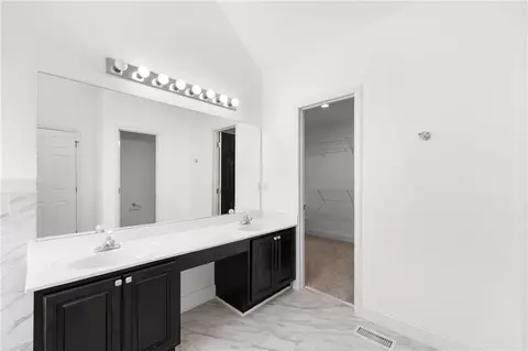 Bath - 2518 Representative Way, Buford, GA 30519 photo 5 of 8