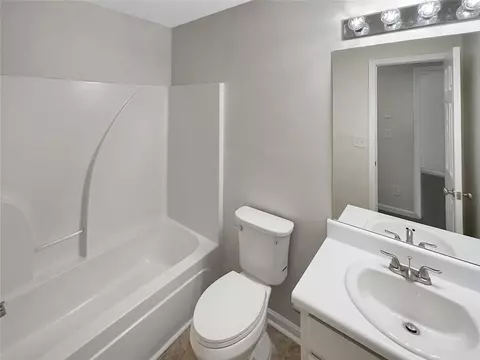 Bath - 1241 Dylan Way, Bethlehem, GA 30620 photo 2 of 5