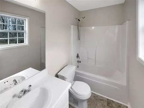 Bath - 1241 Dylan Way, Bethlehem, GA 30620 photo 5 of 5