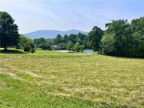 31 Meadow Brooke, Young Harris, GA 30582