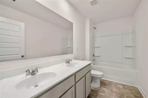 Bath - 11964 Conrad Cir, Hampton, GA 30228 photo 5 of 5
