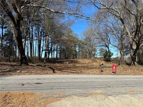 296 Lee Rd SW, Mableton, GA 30126