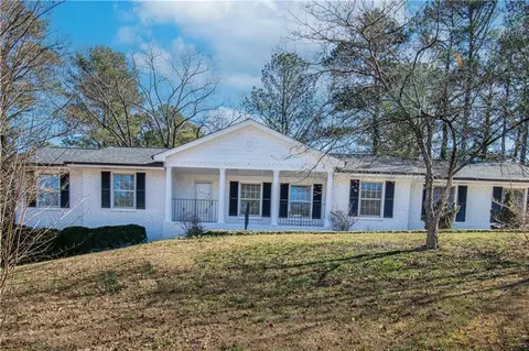 1645 Hebron Ln, Riverdale, GA 30296