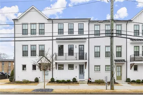 146 Chestnut Cir, Atlanta, GA 30342