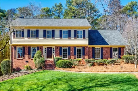 7602 Auden Trl, Sandy Springs, GA 30350