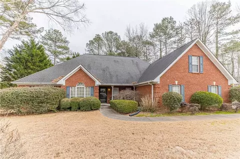 3372 Inns Brook Way, Snellville, GA 30039