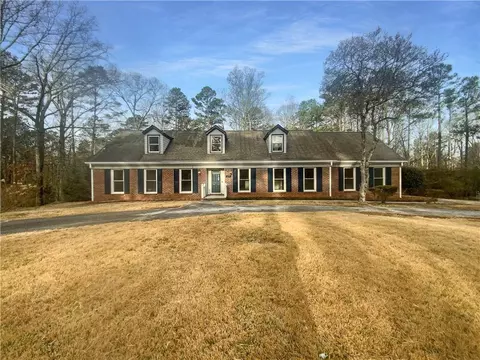 439 Arbor Ridge Dr, Stone Mountain, GA 30087