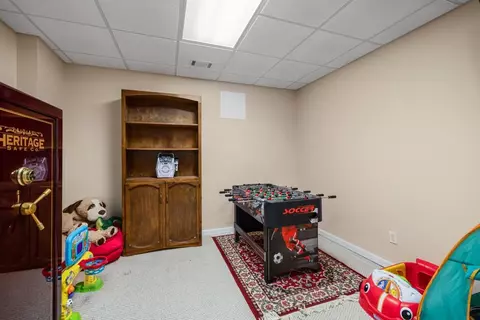 Living - 540 Cluster Ct, Grayson, GA 30017 photo 8 of 8