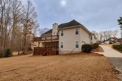 Exterior - 540 Cluster Ct, Grayson, GA 30017 photo 7 of 13