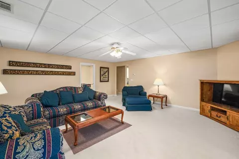 Living - 540 Cluster Ct, Grayson, GA 30017 photo 7 of 8