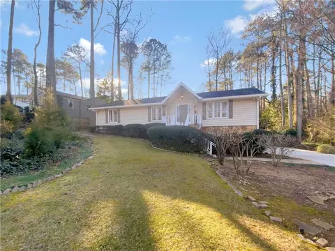 6726 Ridge Mill Ln, Atlanta, GA 30328
