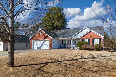18 Legend Creek Cv, Douglasville, GA 30134