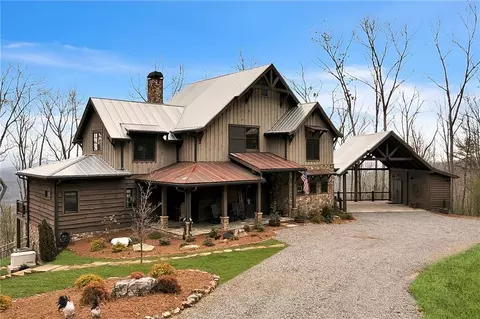 52 Wohali Knob Trl, Ellijay, GA 30540