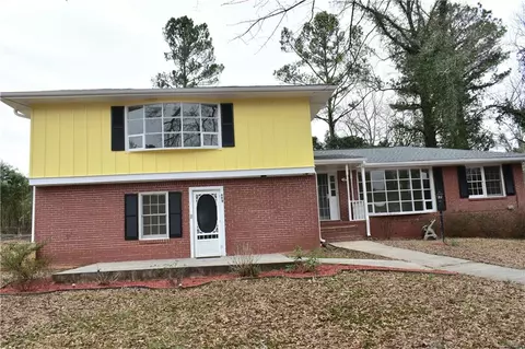 991 Celtic Cir, Stone Mountain, GA 30083