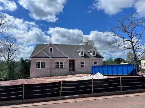 2540 Creekside Xing, Monroe, GA 30656