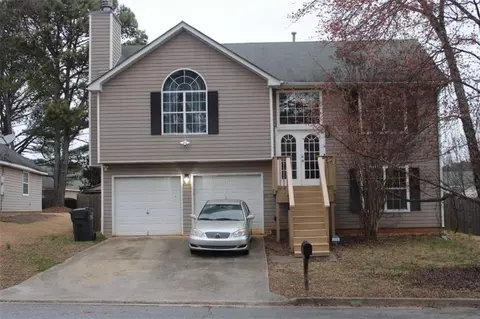 4568 Score Ct, Snellville, GA 30039