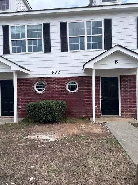 632 Mill Stone Blf #B, Monroe, GA 30655 photo 3