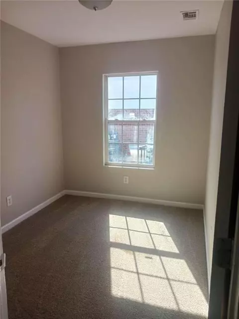632 Mill Stone Blf #B, Monroe, GA 30655 photo 8