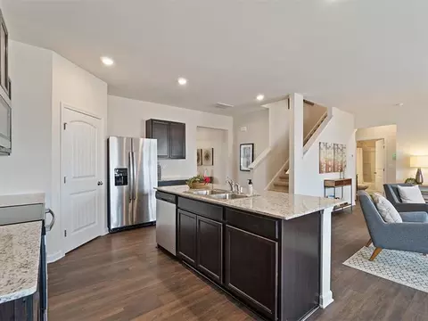 8278 Castleton Dr, Fairburn, GA 30213 photo 8