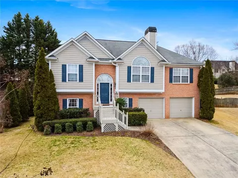 1939 Newpark Way NW, Acworth, GA 30101