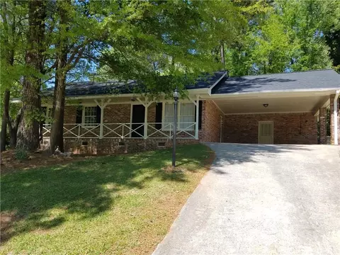 1915 Copperfield Cir, Decatur, GA 30035