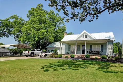 4239 Rosebud Rd, Loganville, GA 30052