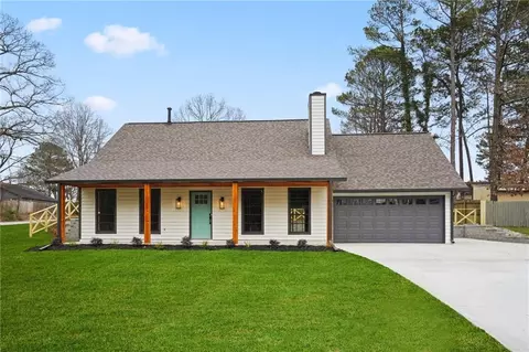 2494 Wildflower Ln, Snellville, GA 30039