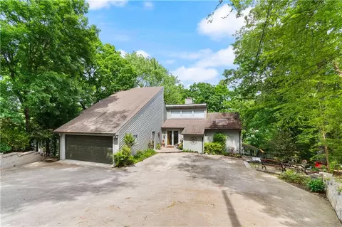 1115 Chestatee Pt, Dawsonville, GA 30534