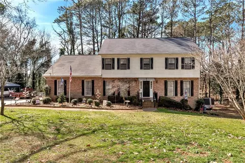 5784 Vantage Ct, Stone Mountain, GA 30087