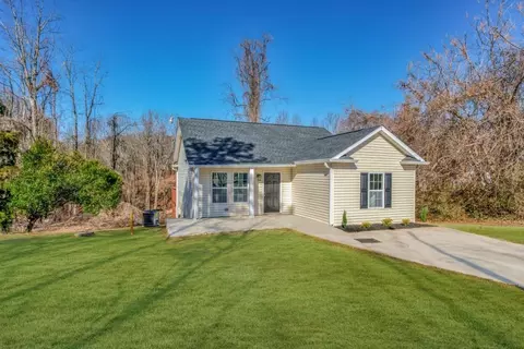 1774 Chestia Dr, Gainesville, GA 30507