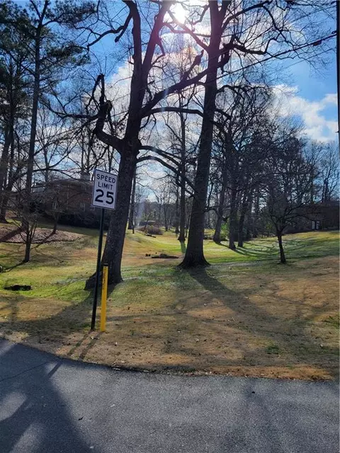 2480 Jewell Dr, Marietta, GA 30066