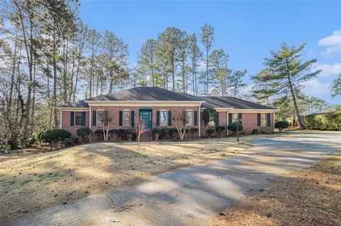 1029 Vineyard Dr SE, Conyers, GA 30013