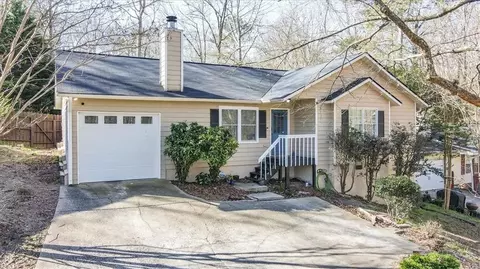 1790 Falcon Creek Trl, Cumming, GA 30041