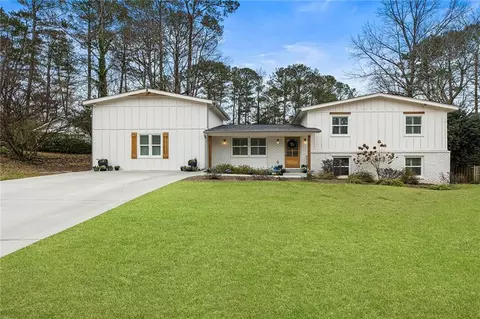 2003 Afond Ct, Chamblee, GA 30341 photo 2