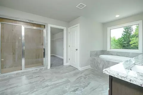 Bath - 252 Basie Loop, Fairburn, GA 30213 photo 3 of 7