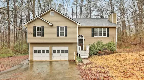 44 Baker Dr, Douglasville, GA 30134