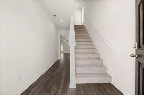 Entry Way - 11944 Conrad Cir, Hampton, GA 30228 photo 5 of 6