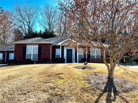 4310 Skyline Vw, Oakwood, GA 30566