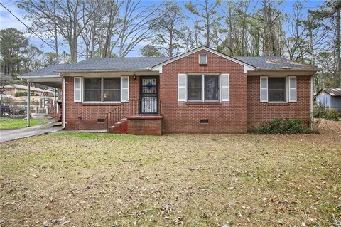 2218 Dodson Dr, East Point, GA 30344