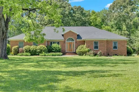 860 Lovebridge Rd SE, Calhoun, GA 30701