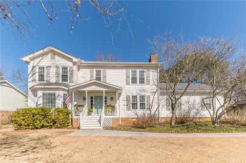2964 Overwood Ln, Snellville, GA 30078