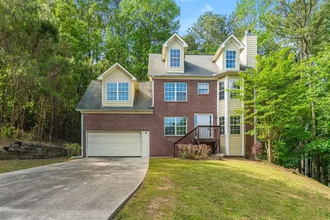 3815 Laurel Brook Ln, Snellville, GA 30039