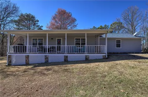 21 Valley View Dr NW, Cartersville, GA 30121