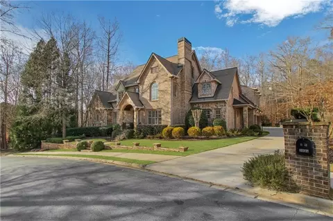 5035 Riverside Park Dr, Roswell, GA 30076