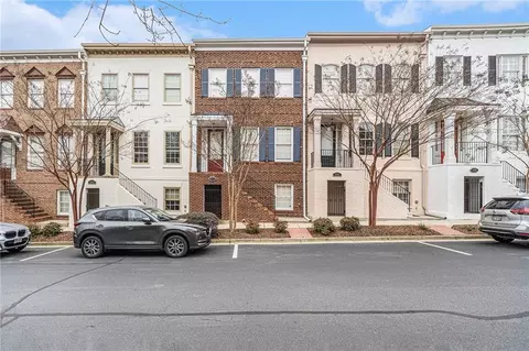 1035 Pearl Pt, Atlanta, GA 30328