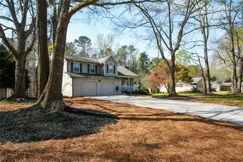2951 Rosecommons Dr, Hampton, GA 30228 photo 2